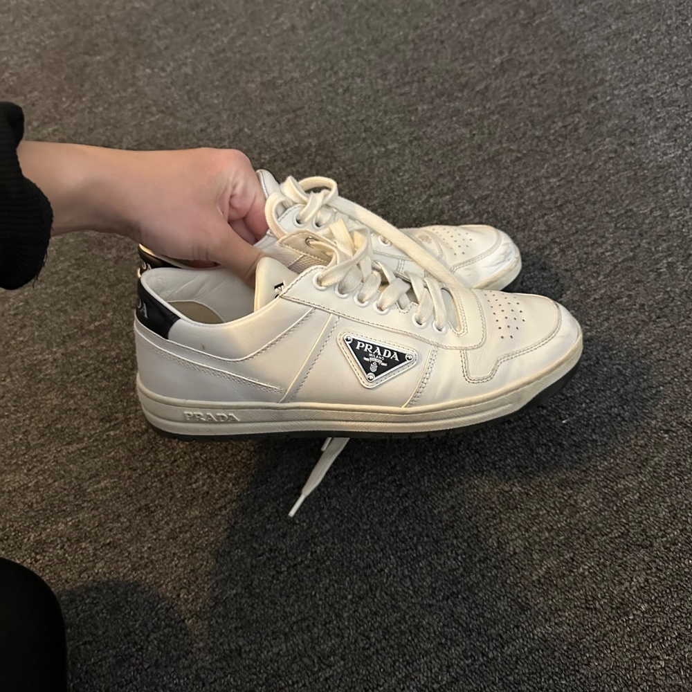 Women’s Prada downtown perforated leather sneakers 37 - Picture 4 of 6